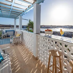 Сasa de vacaciones Beachfront Two Bedrooms House Casa Toral, Majanicho